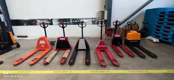  你了解手動(dòng)液壓堆高車的功能嗎？